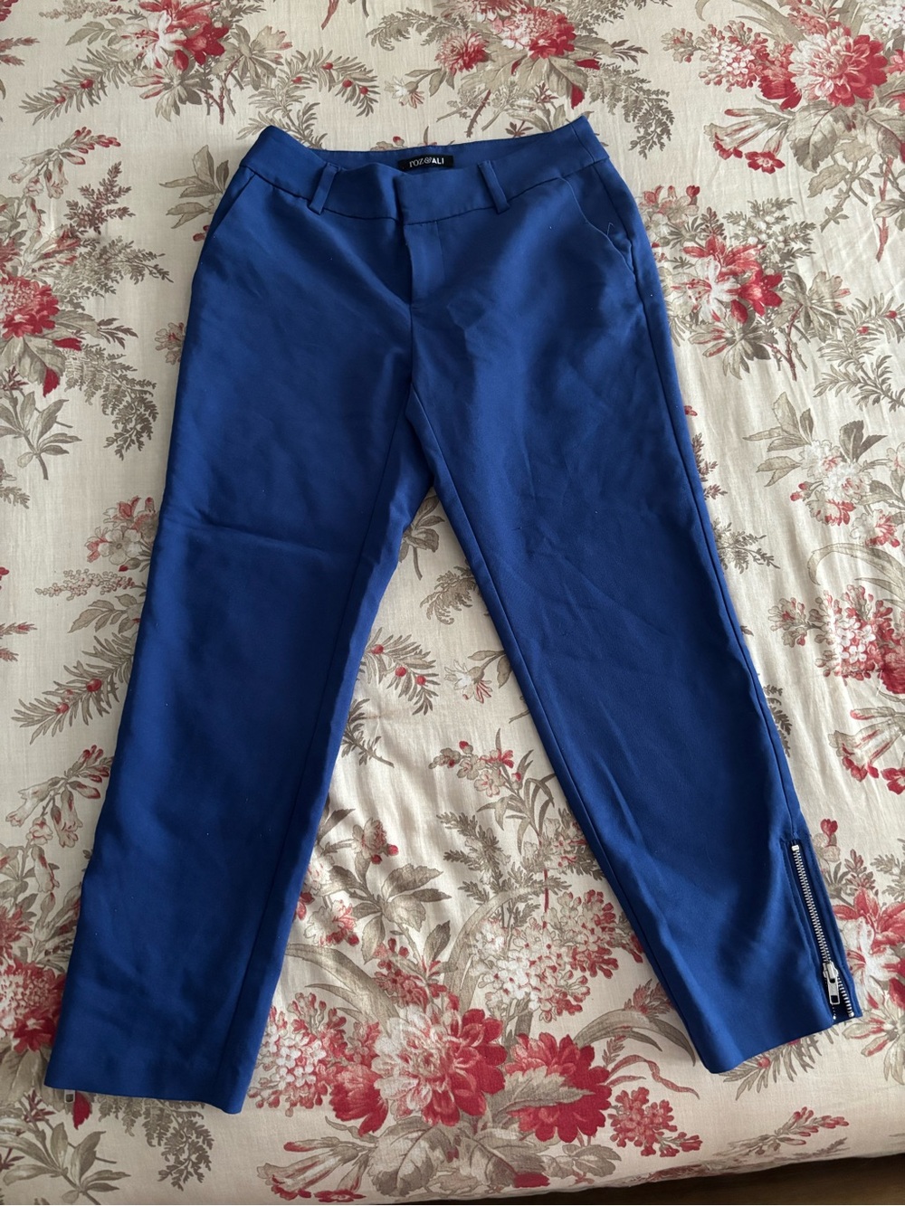 Roz & Ali Royal Blue Cropped Ankle Pants with Side Zips